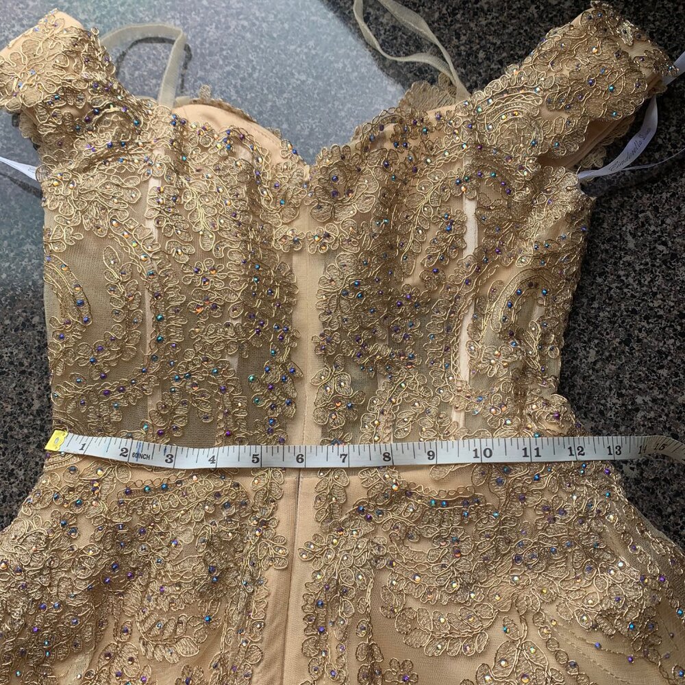 Cinderella Divine - KV1034 Beaded Lace Sweetheart Ballgown NWT size 4 Gold/Gold - Picture 10 of 15